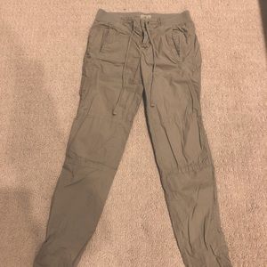 Lou and Grey. Size XS. Lightweight ankle pants.
